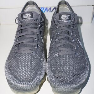 NIKE | WOMEN'S NIKE AIR VAPORMAX FLYNIT